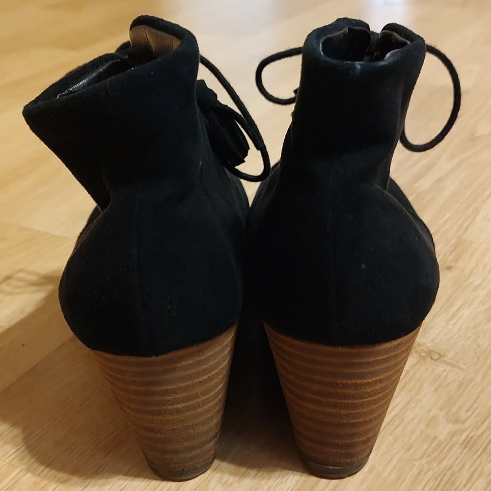 Dr. Scholl's Womens Dakota Faux Suede Wedge Booties Black Lace-up Tassels Size 6